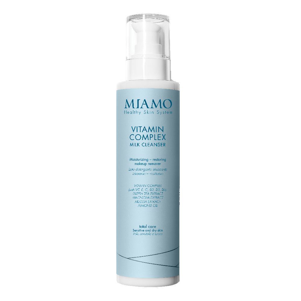 Flacone azzurro con dosatore. Scritta: MIAMO, Vitamin Complex Milk Cleanser. Contiene Vitamina C, E, B5, estratto di tè verde.