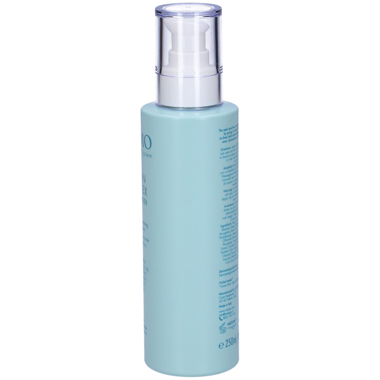 Flacone azzurro con dosatore. Scritta: MIAMO, Vitamin Complex Milk Cleanser. Retro con testo e informazioni sugli ingredienti.