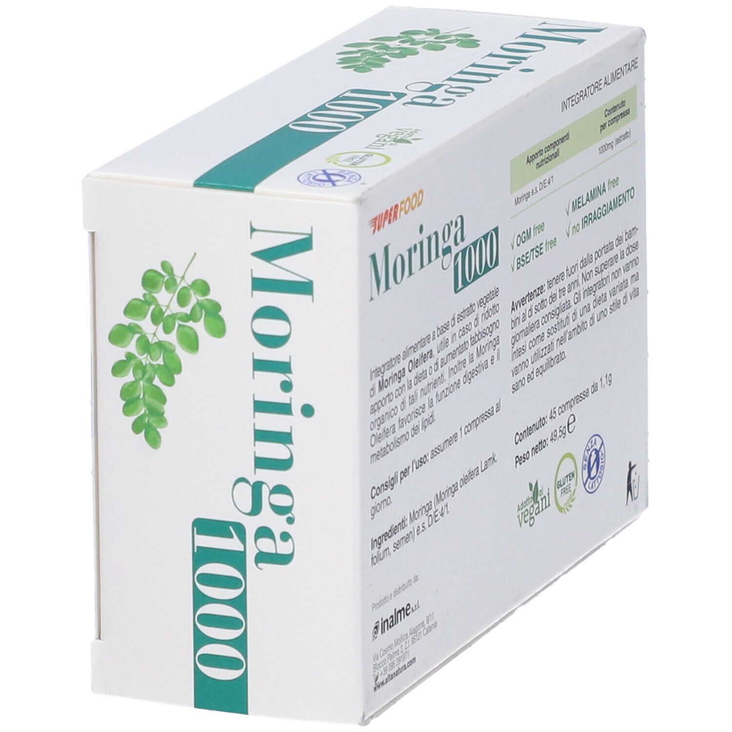 Scatola con stampa verde. Scritta: Moringa 1000, Superfood, disegno foglie, logo Alta Natura. Vista prospettica.