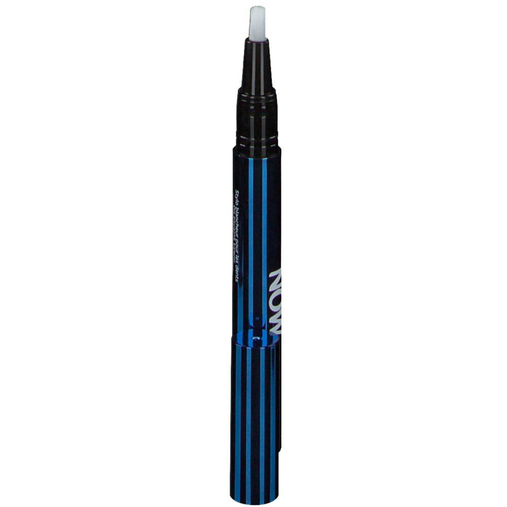 Penna sbiancante per denti con punta bianca e corpo blu e nero. Scritta: WHITE NOW.