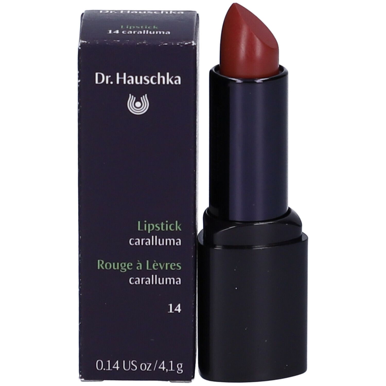 Rossetto con punta rosso scuro e involucro nero. Accanto, confezione con logo e nome del prodotto.