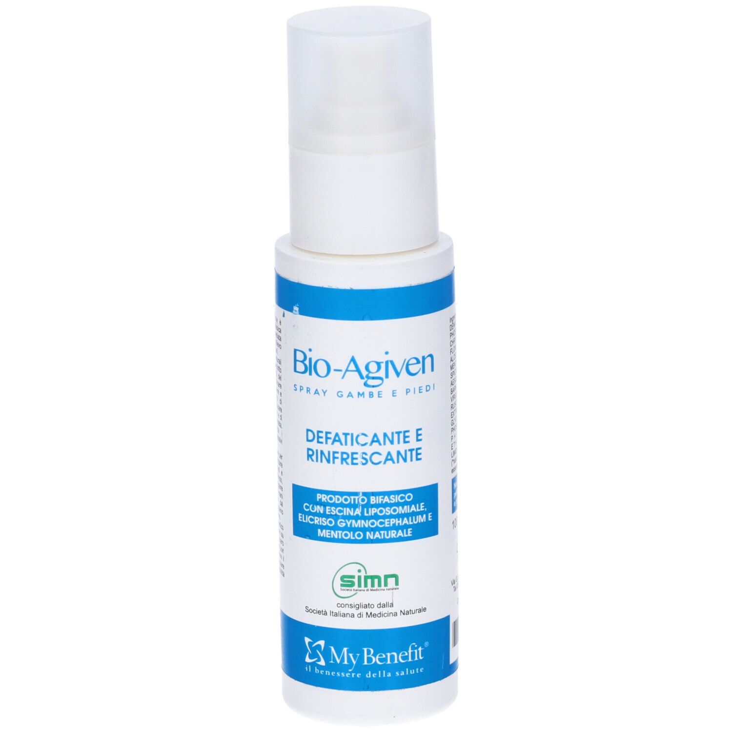 Flacone spray bianco e blu. Scritta: Bio-Agiven, Spray Gambe e Piedi. Defaticante e Rinfrescante. Logo SIMN.