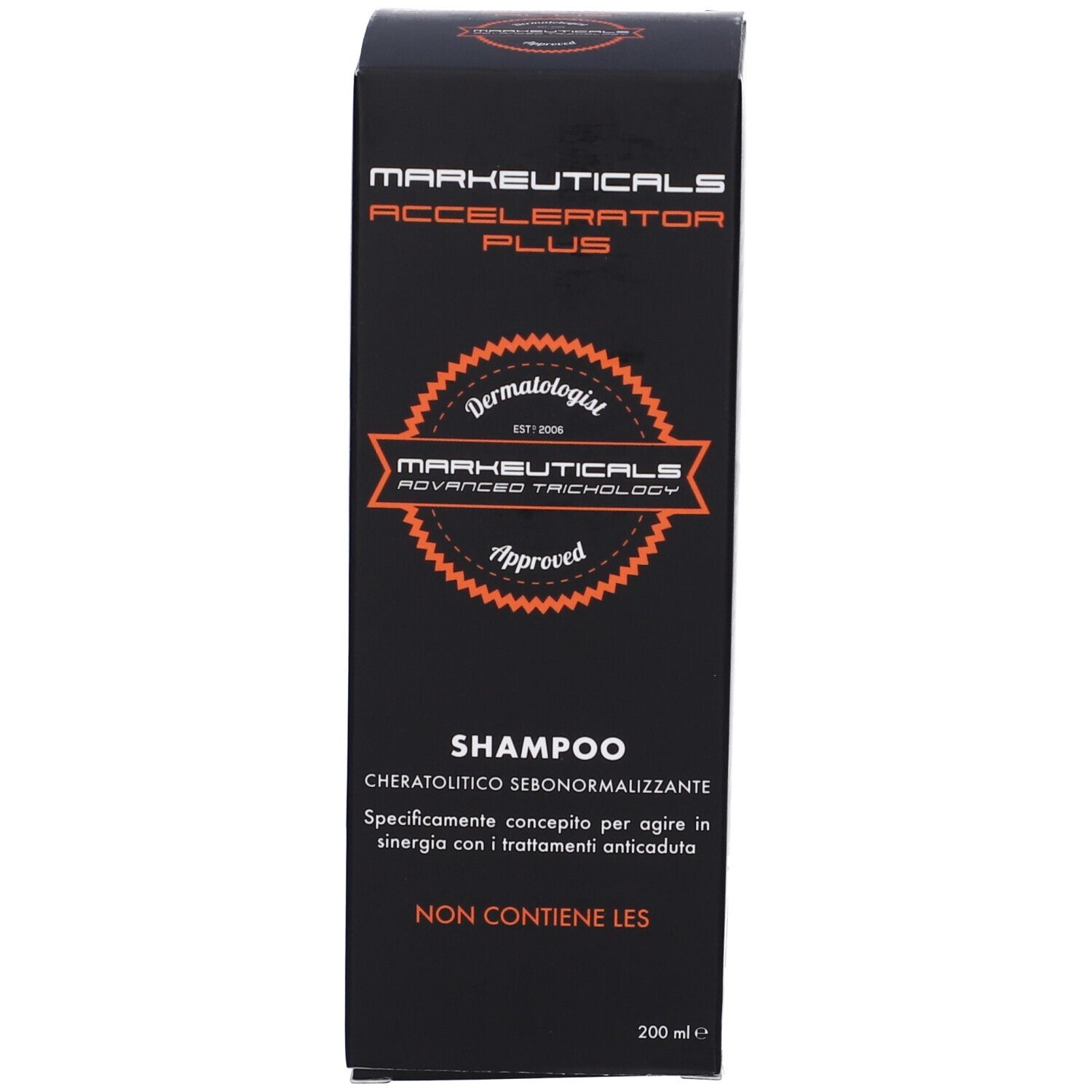Scatola nera con nome e testo del prodotto. Markeuticals Accelerator Plus. Logo dello shampoo.