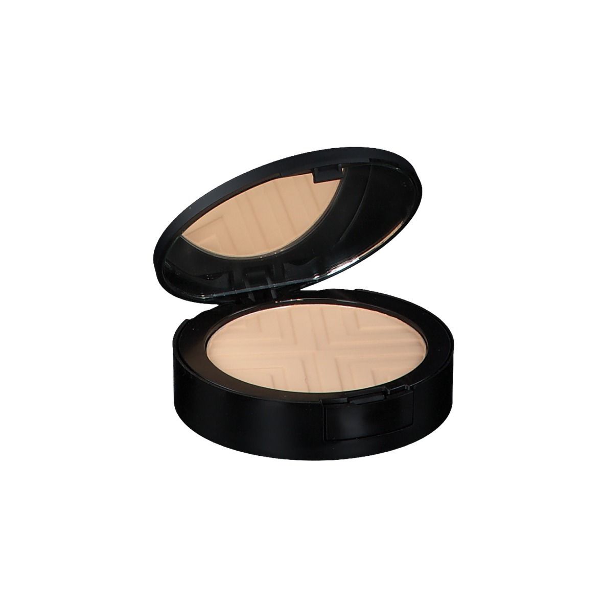 Poudre compacte ronde noire avec couvercle ouvert. Il y a un miroir dans le couvercle. La poudre est beige clair.
