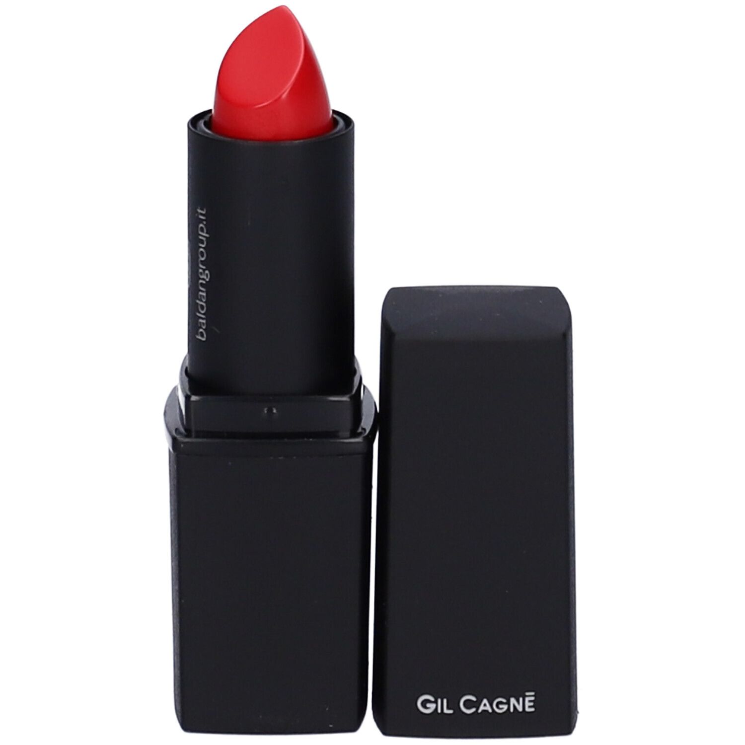 Rossetto rosso in contenitore nero. Aperto, stick visibile. Scritta: baldangroup.it.