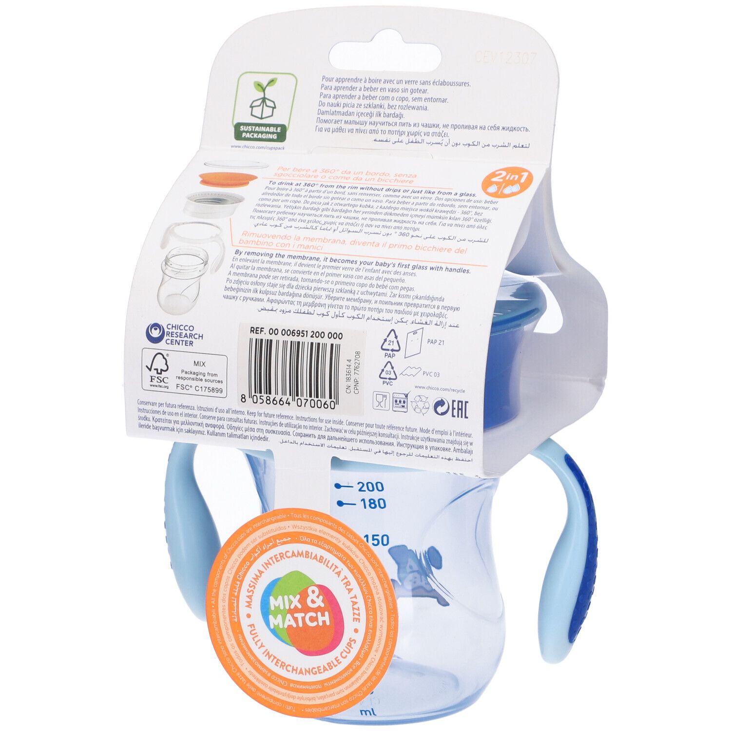 Retro della confezione del prodotto. Informazioni sul prodotto e loghi. Bicchiere per bambini con manici visibile.