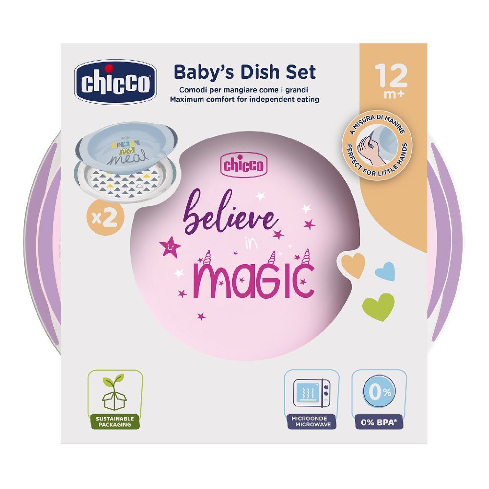 Set Chicco Baby's Dish Set rosa/verde. Due piatti e un coperchio. Confezione con informazioni sul prodotto e logo.