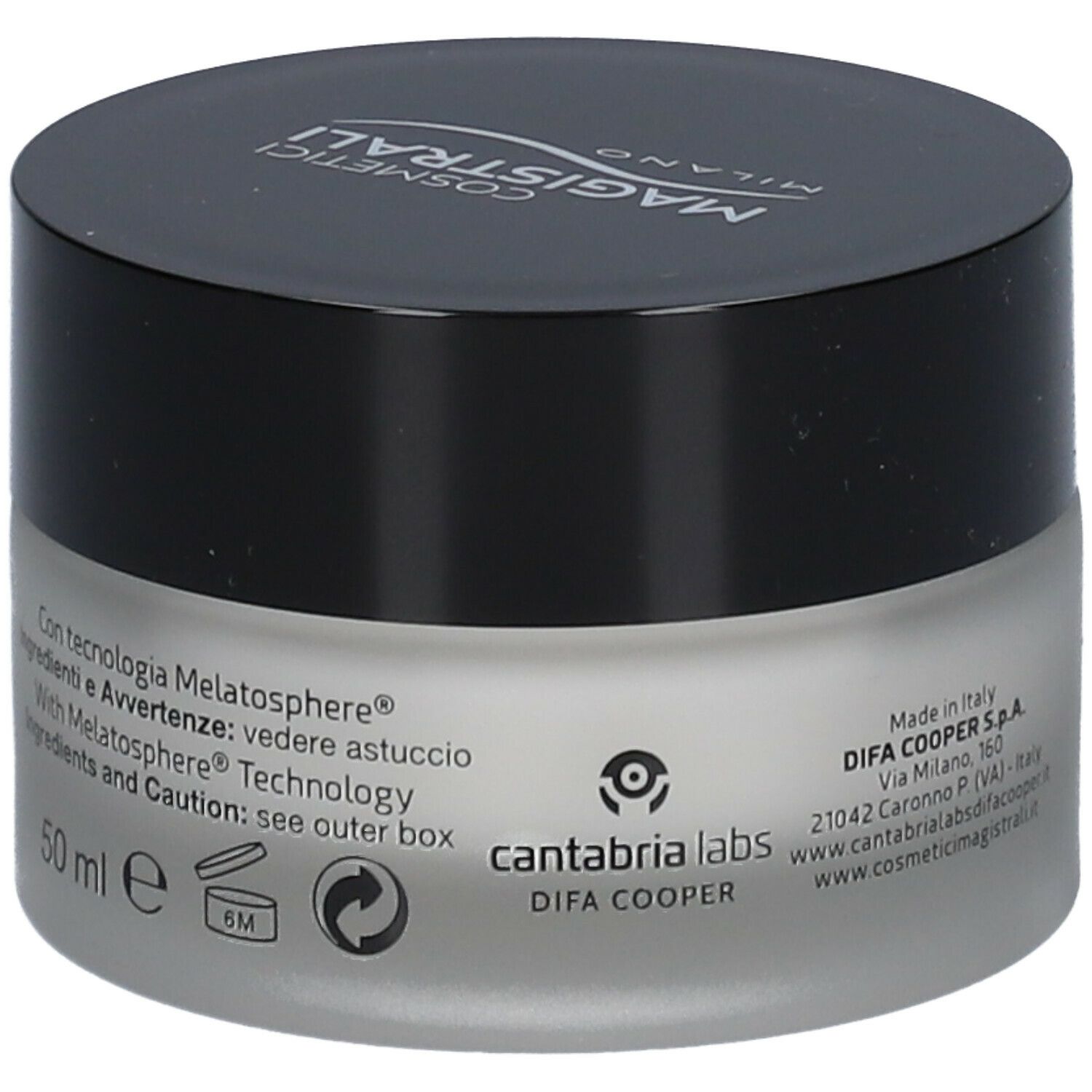 Vasetto di crema con coperchio nero. Scritta: Nutriage Cream, Crema Riparatrice Rimpolpante, Replumping Repair Cream.