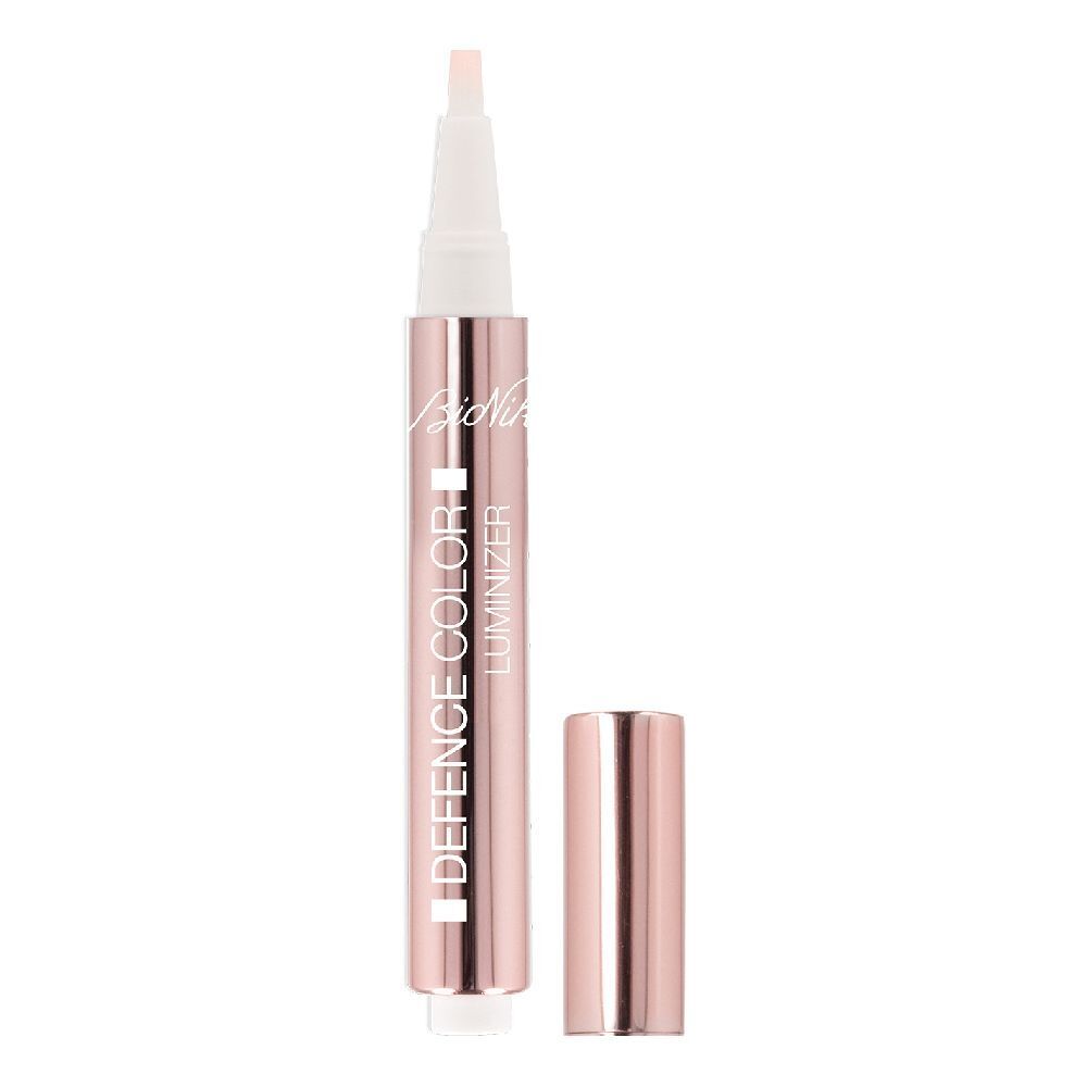 Penna rosa con punta bianca e cappuccio rosa. "DEFENCE COLOR LUMINIZER" è scritto sulla penna.