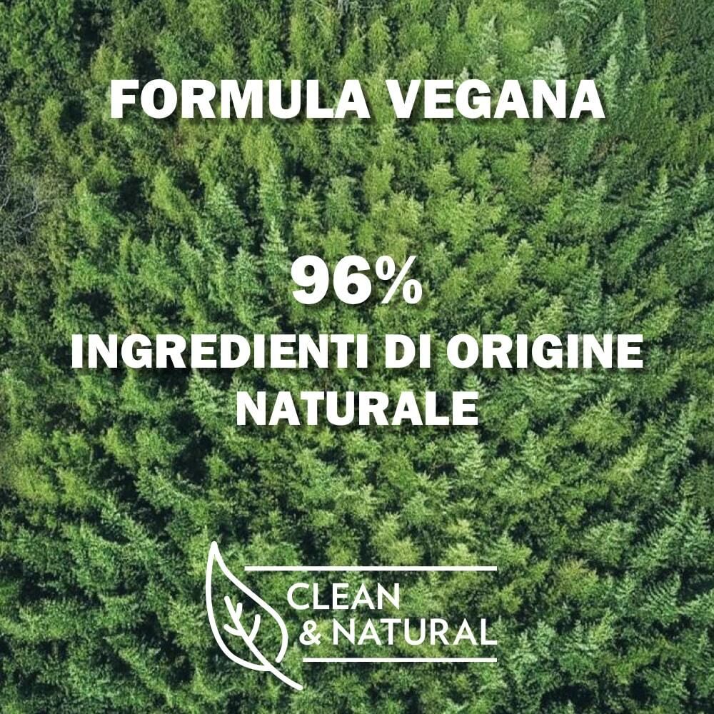 Sfondo verde con testo: Formula Vegana, 96% Ingrédienti di origine naturale. Logo Clean & Natural.