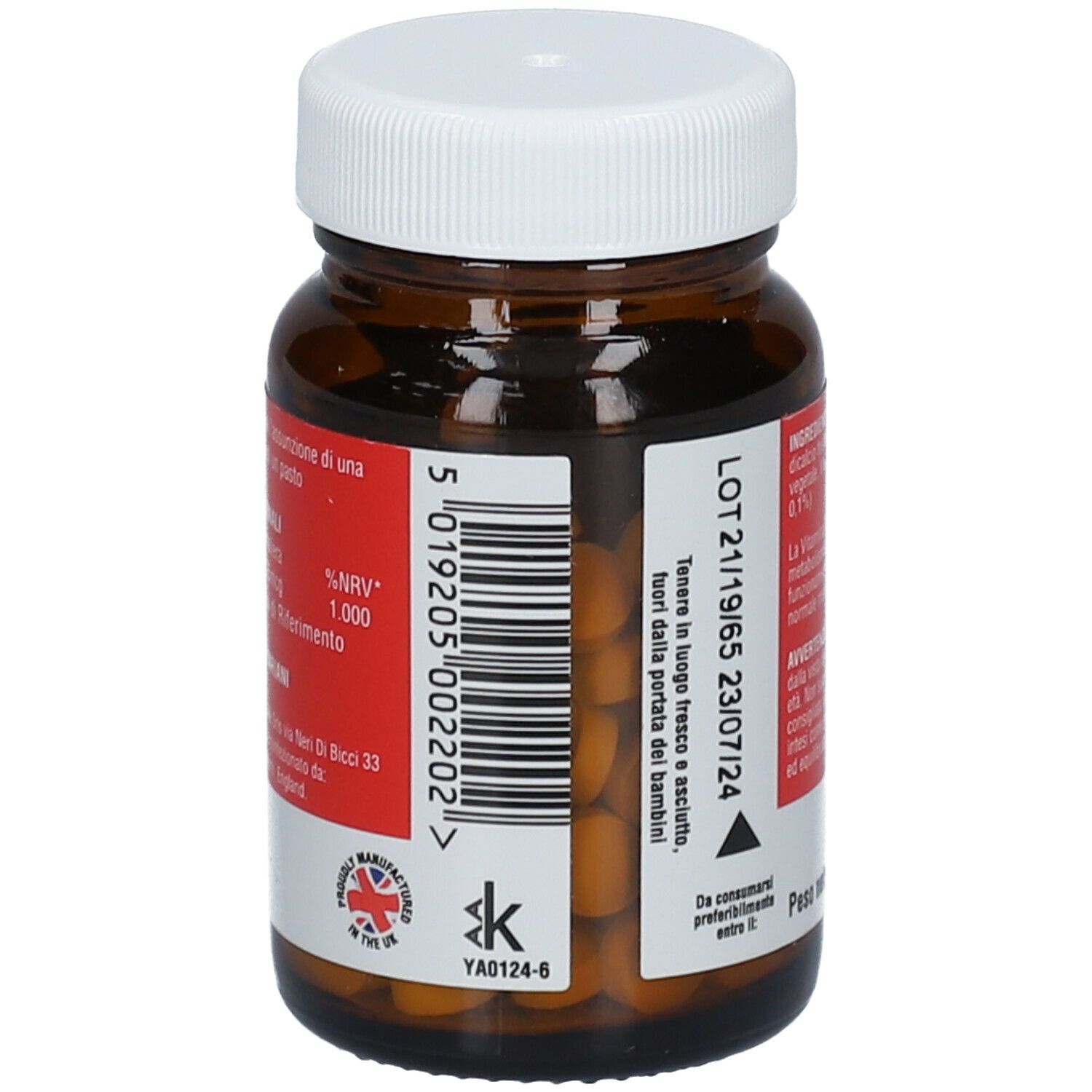 Retro del flacone di vetro marrone. Etichetta rossa con ingredienti, numero di lotto e scadenza.