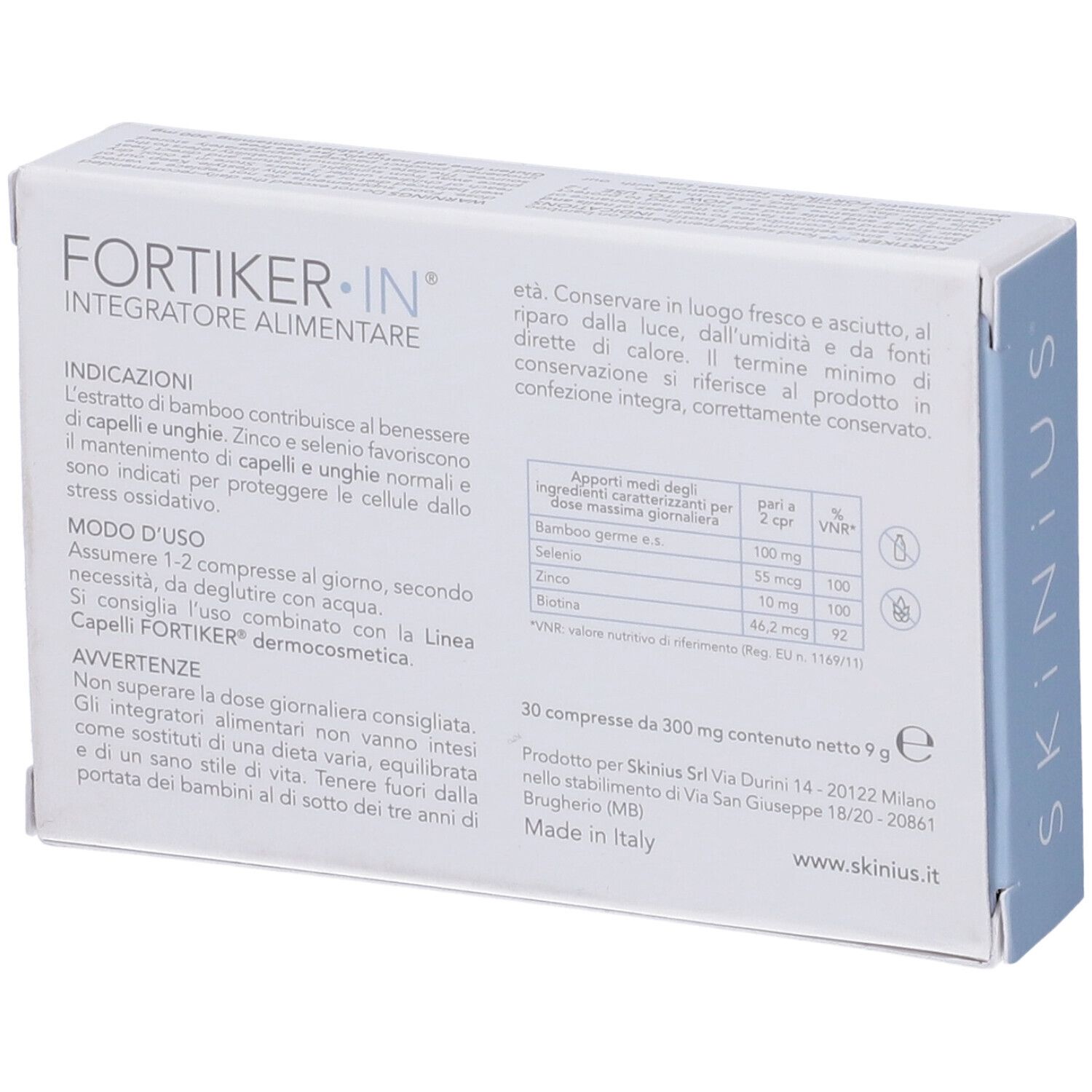 Scatola bianca con scritte blu. Scritto: FORTIKER.IN, Integratore Alimentare. Retro con testo.