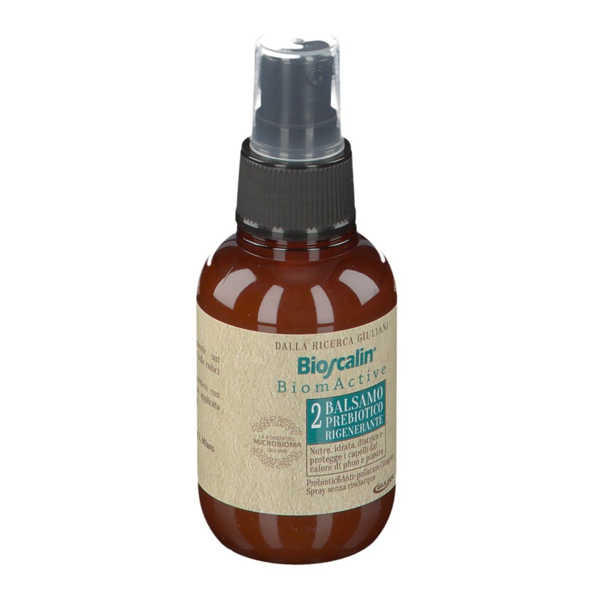 Flacone spray marrone con erogatore nero. Scritta: Bioscalin BiomActive 2 Balsamo Prebiotico Rigenerante. Testo in italiano.