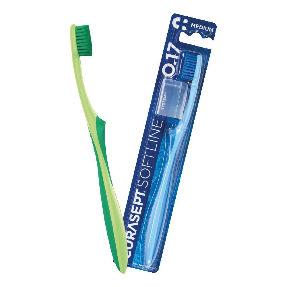 Spazzolino verde e blu. Confezione blu con scritta: Curasept Soft Line 0.17, Medium.