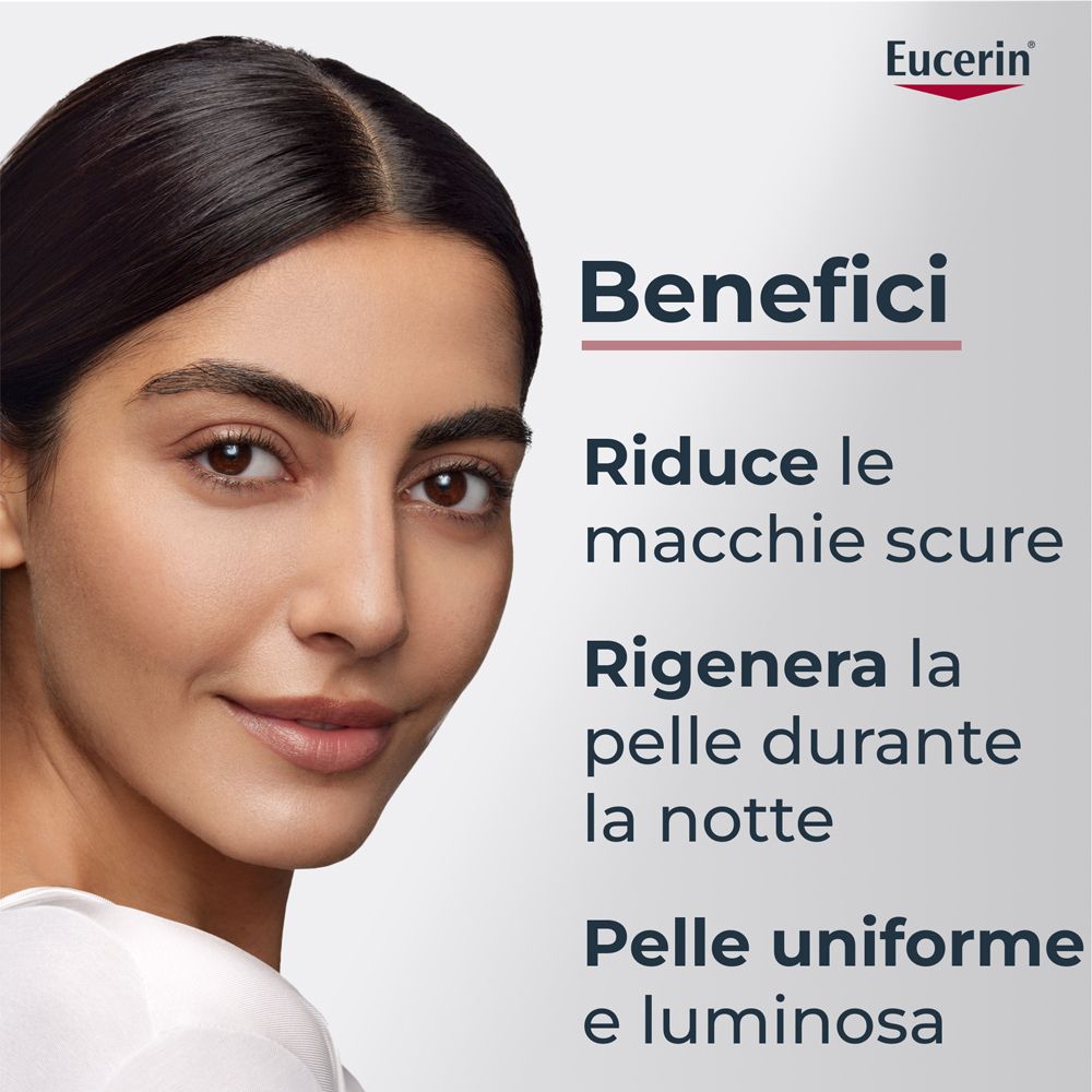 Donna con pelle chiara. Testo: Benefici. Riduce le macchie scure, rigenera la pelle, pelle uniforme e luminosa. Logo Eucerin.