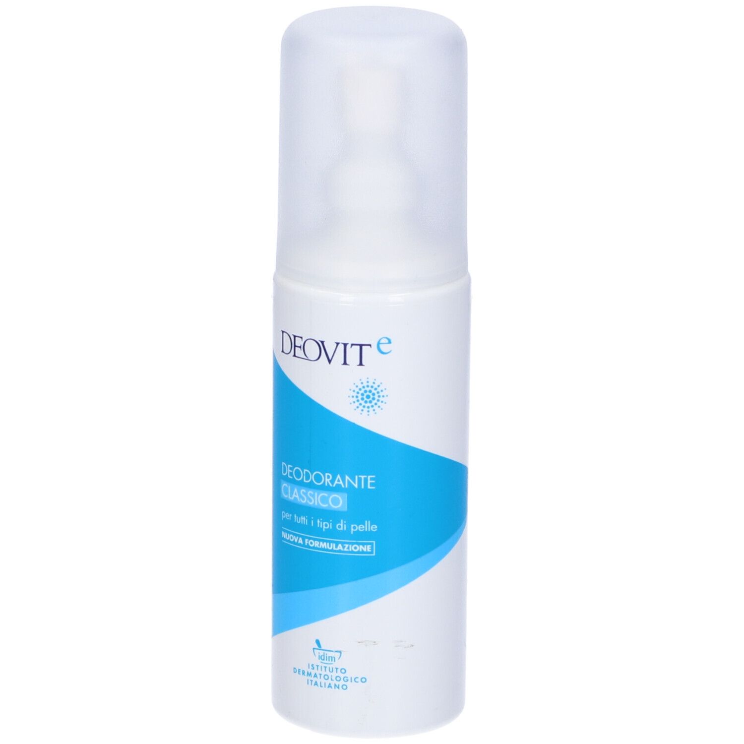 DeoVit Deodorante Classico. Flacone bianco con etichetta blu. Nome e logo visibili. Erogatore spray trasparente.