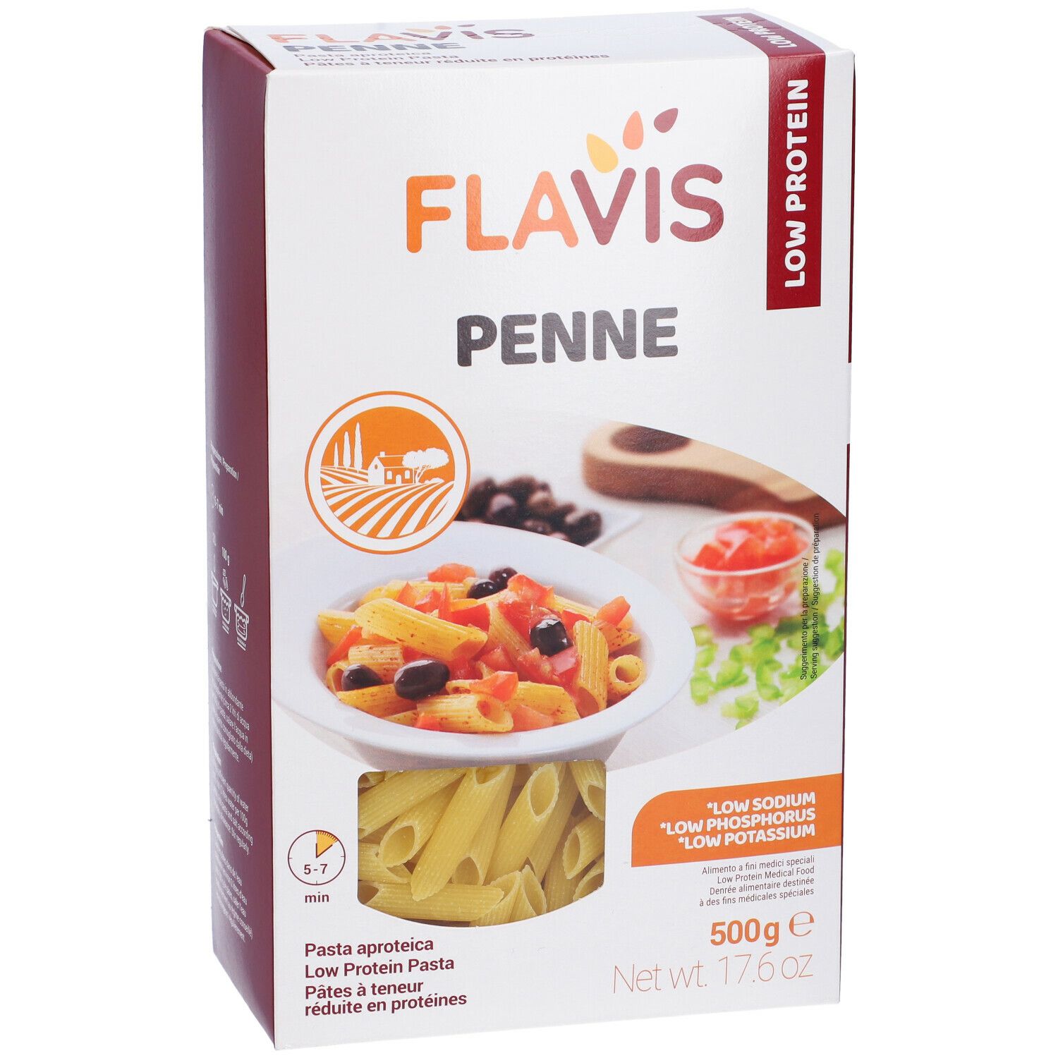 Confezione FLAVIS Penne. Scritta: Low Protein. Immagine di pasta penne con pomodori e olive. 500g.