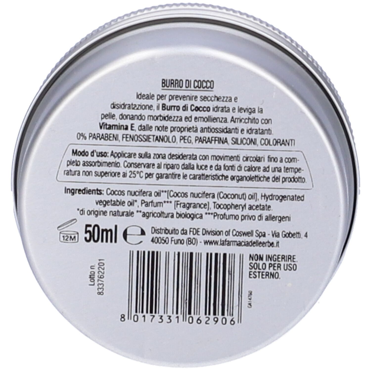 Fondo del barattolo con testo. Scritta: ingredienti, istruzioni per l'uso, 50ml, codice a barre, sigillo bio. Contenitore metallico.