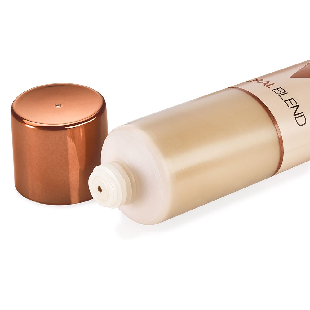 Tube de fond de teint Vichy Mineralblend Nr. 01, bouchon ouvert. Ouverture du produit. Bouchon cuivré.