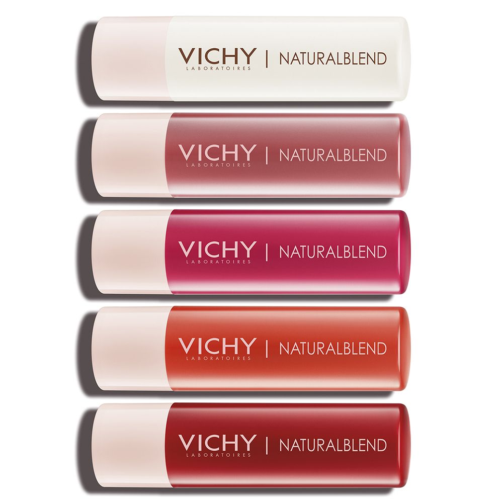 Cinque stick di balsamo per labbra di diversi colori. Scritta: VICHY | NATURALBLEND.