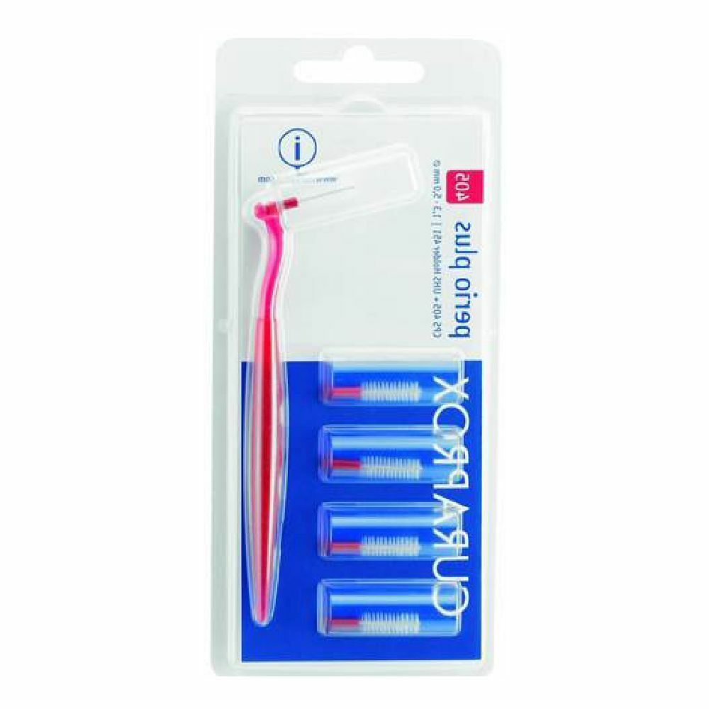 Spazzolino rosa con testine in blister. Contiene 4 ricariche. Marchio Curaprox.