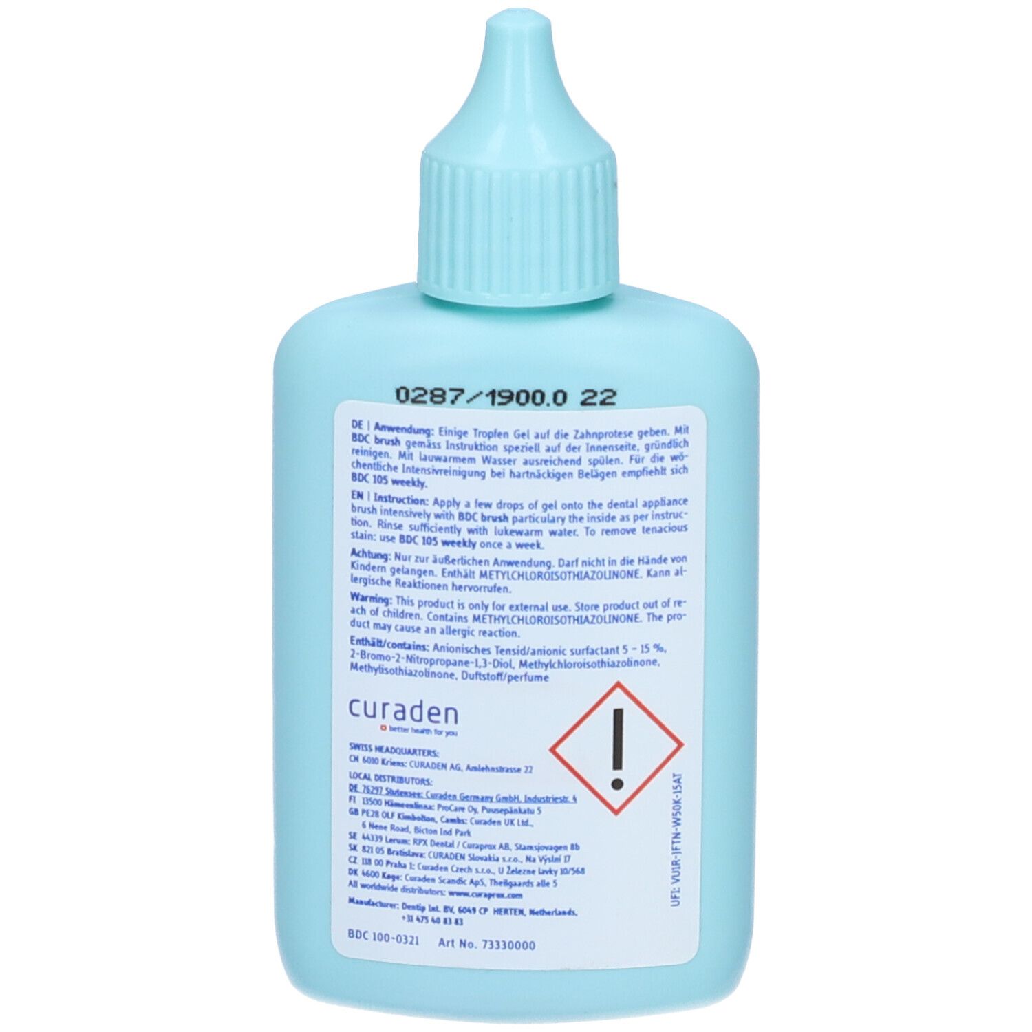 Flacone azzurro con testo e avvertenze. Testo: Curaden, BDC 100. Croce svizzera. Simbolo di pericolo.