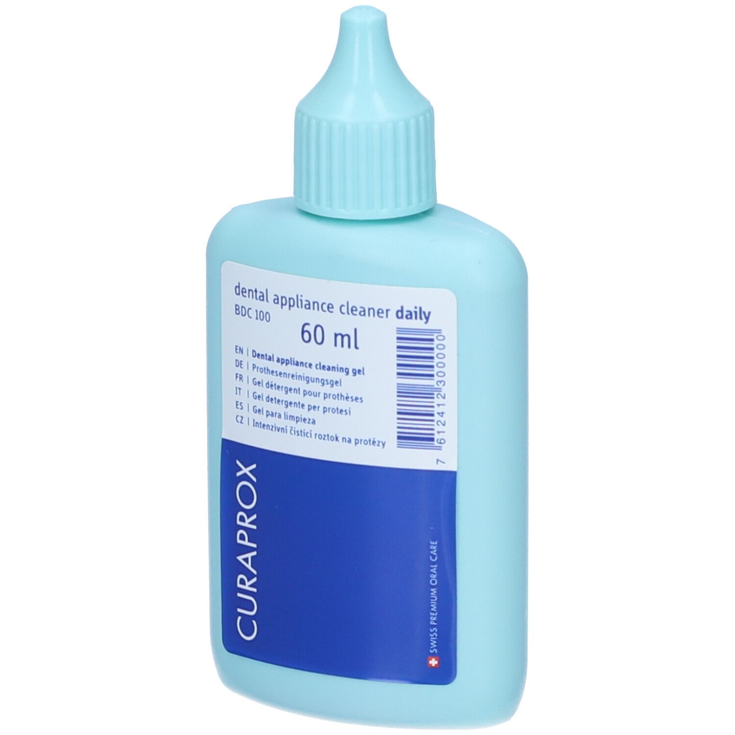 Flacone azzurro con etichetta bianca. Testo: dental appliance cleaner daily, BDC 100, 60 ml. Marchio Curaprox. Croce svizzera.