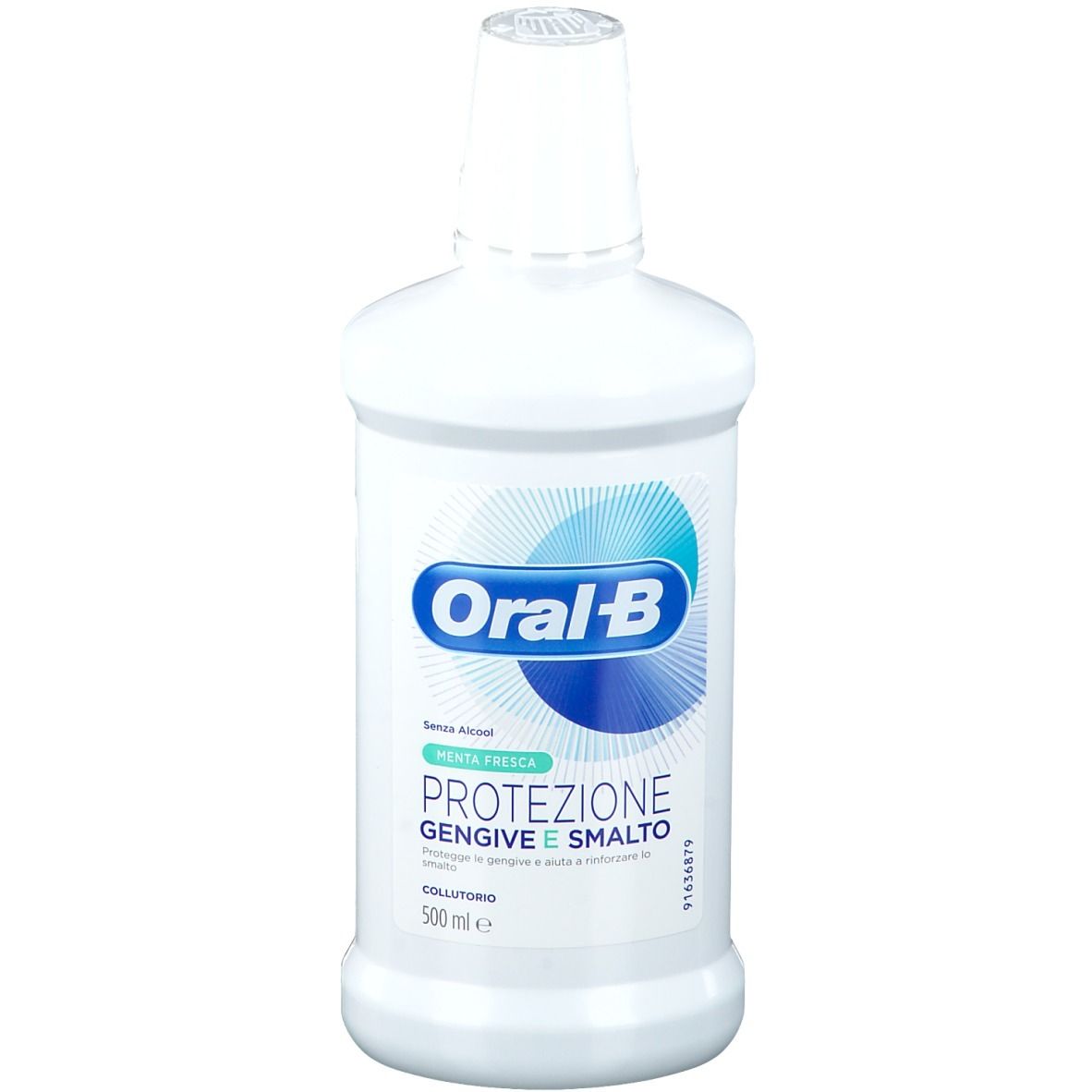 Weiße Flasche mit blau-weißem Etikett. Schriftzug Oral-B, darunter "PROTEZIONE GENGIVE E SMALTO".