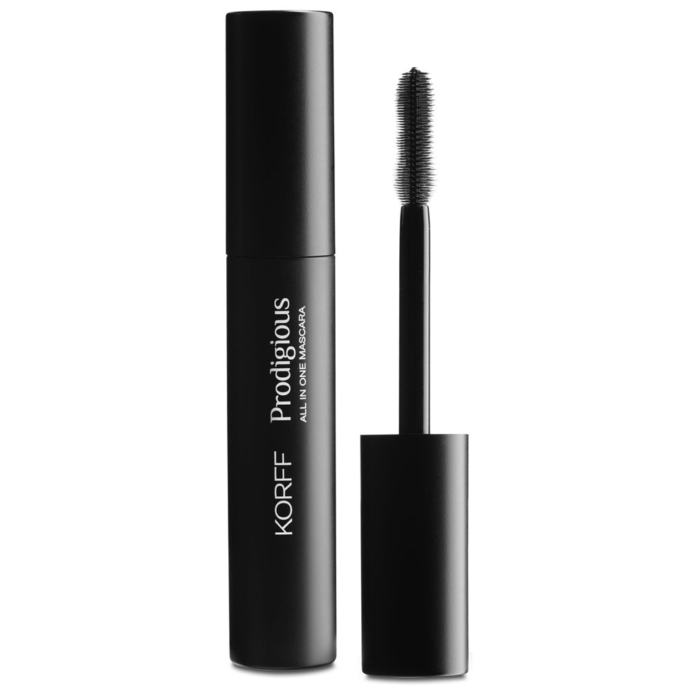 Schwarze Mascara-Tube mit Bürste. KORFF Prodigious All in One Mascara.