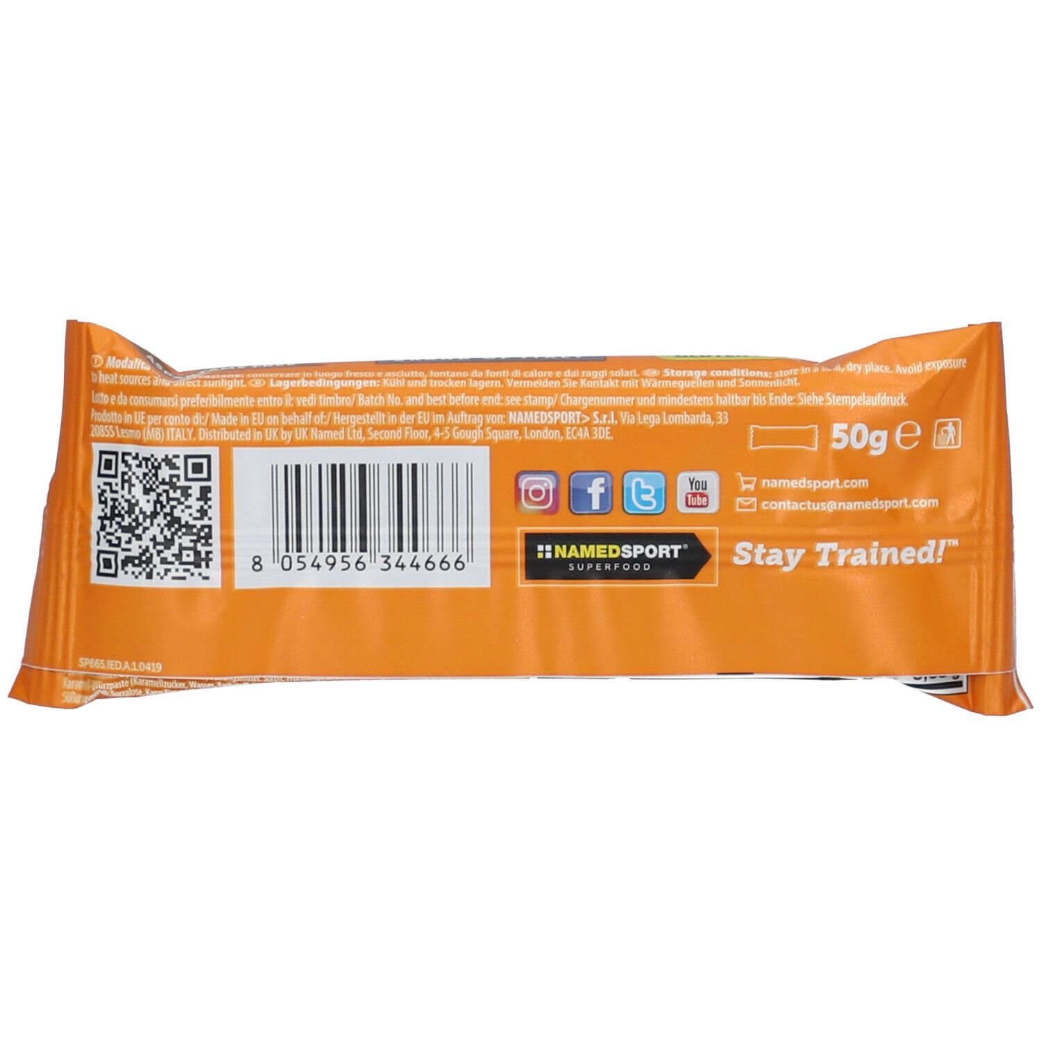 Retro della confezione della barretta proteica. Arancione con codice a barre, loghi social e informazioni nutrizionali. 50g.
