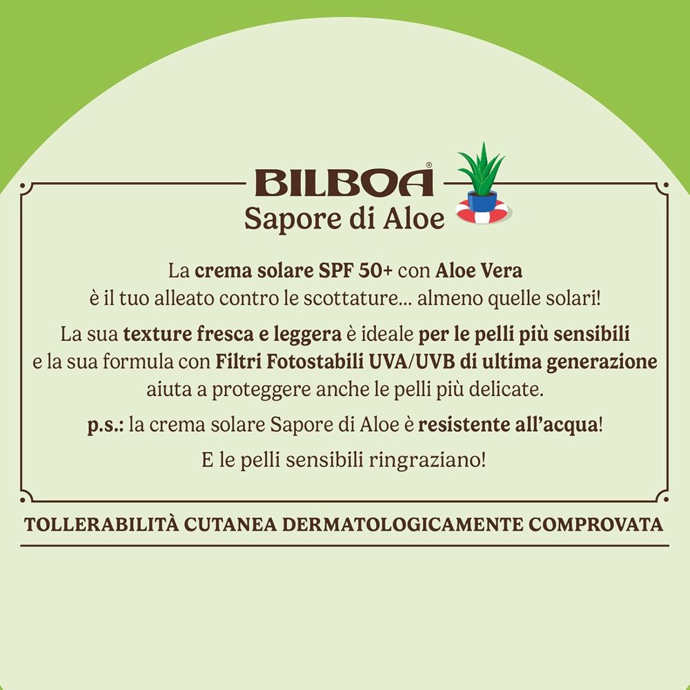 Testo su sfondo verde. Testo in italiano sulla crema solare e i suoi benefici.