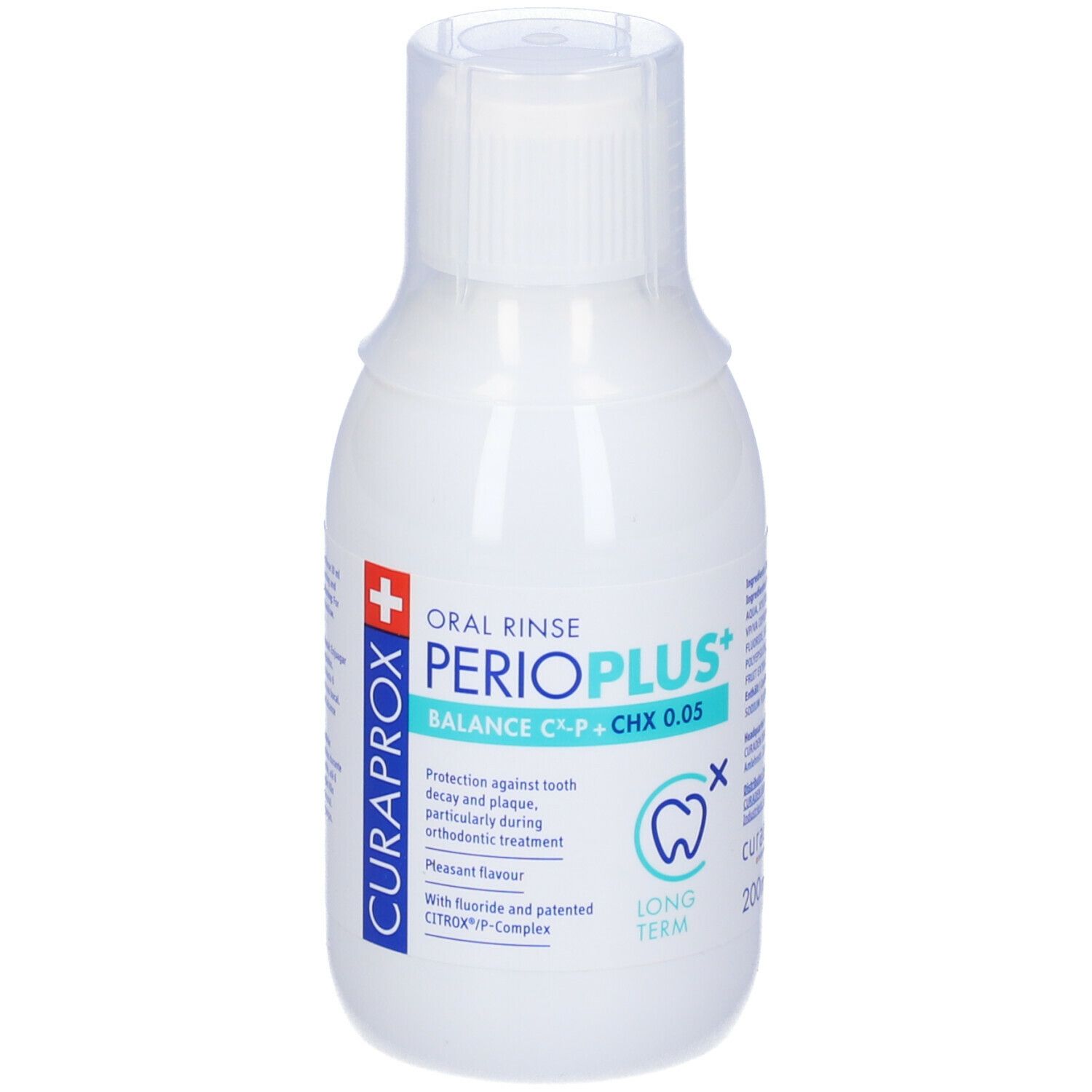 Flacone bianco con tappo a scatto. Scritta: Curaprox Perioplus+ Balance CX-P+CHX 0.05 Collutorio. Logo: dente.