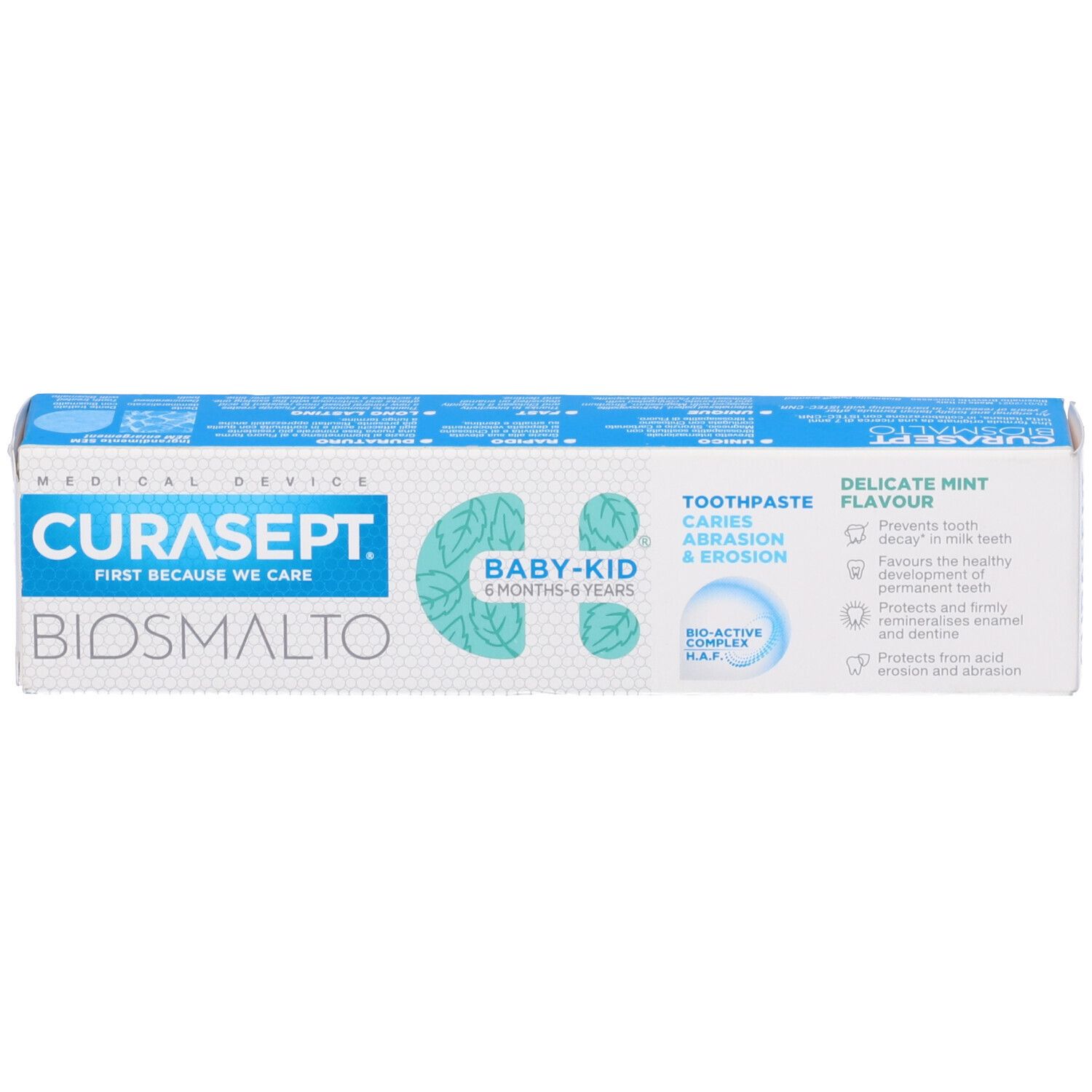 Zahncreme-Schachtel. CURASEPT BIOSMALTO, BABY-KID, 6 MESI-6 ANNI. Medizinprodukt. Blaue und weiße Verpackung.