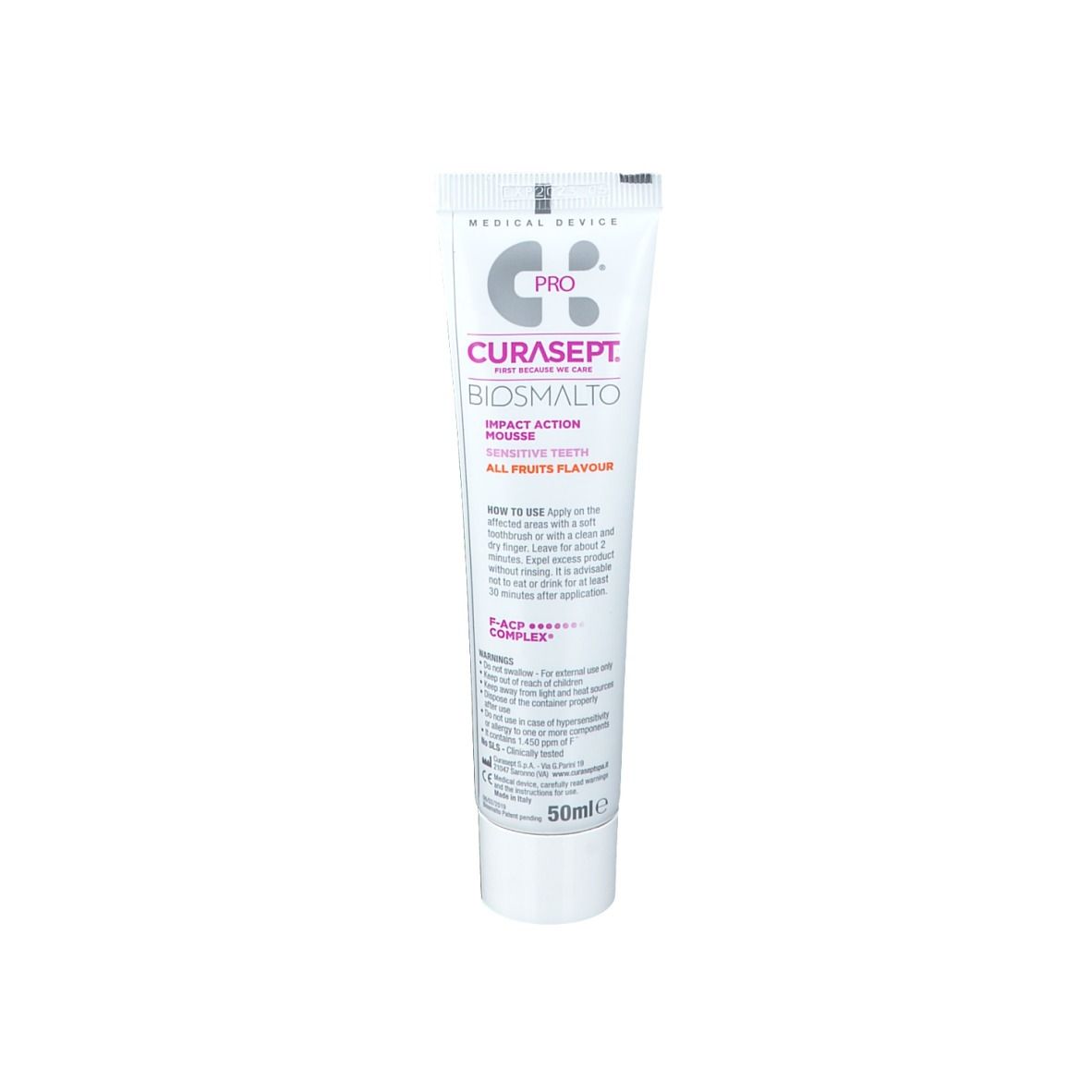 Tubo di dentifricio CURASEPT Biosmalto Pro Tutti Frutti, 50ml. Marchio e logo ben visibili.
