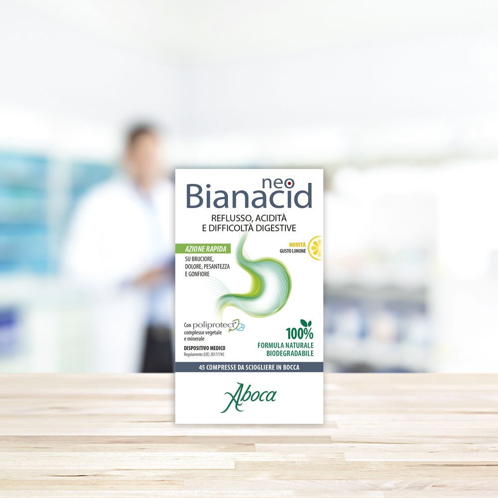 Neobianacid-Schachtel auf einem Tisch. Aufschrift: Reflux, Säure, Verdauungsbeschwerden. 45 Tabletten.