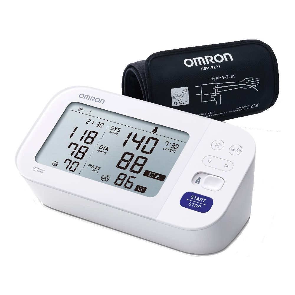 Misuratore di pressione con display e bracciale. Display digitale con valori. Marchio: OMRON.