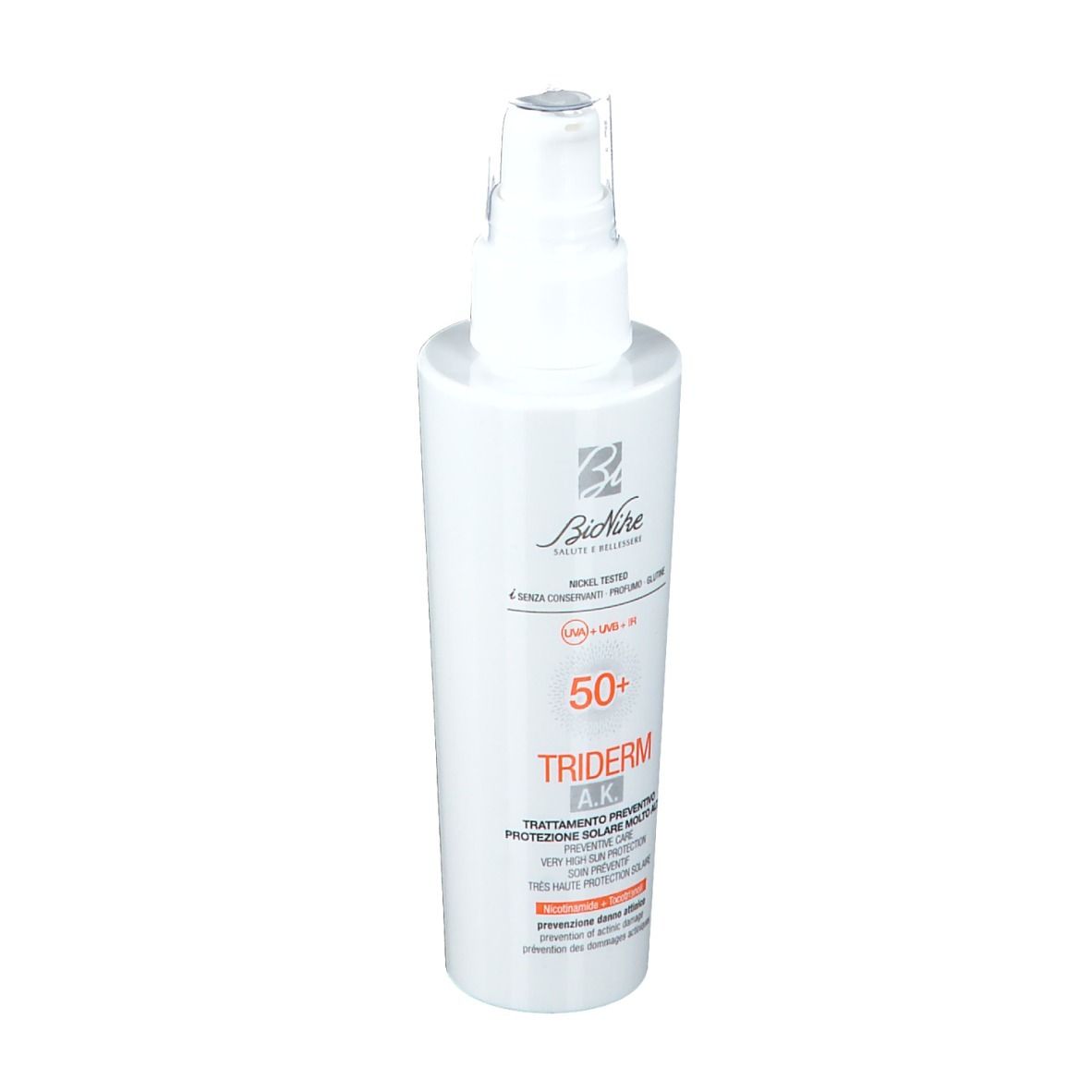 Flacone bianco con erogatore spray. Scritta: BioNike, Triderm A.K. SPF 50+. Protezione solare.