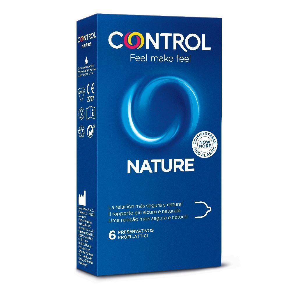 Scatola blu e bianca di preservativi CONTROL NATURE. 6 pezzi. Loghi e testo multilingue.