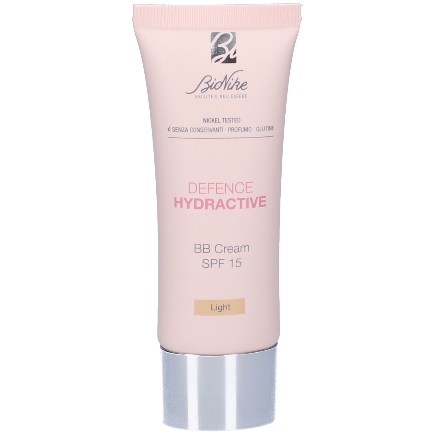 Rosa Tube mit silbernem Deckel. Aufschrift: BioNike, Defence Hydractive BB Cream SPF 15, Light. Nickel Tested.