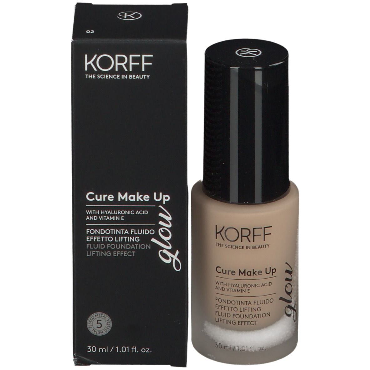 Fond de teint KORFF Cure Make Up, flacon et emballage. Inscription: Glow, Cure Make Up, 30 ml.