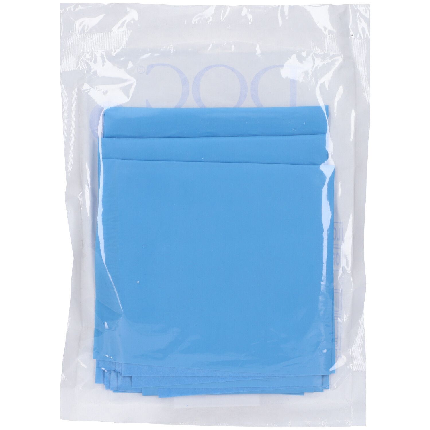 Telo chirurgico blu in confezione trasparente. Visibili più teli piegati.