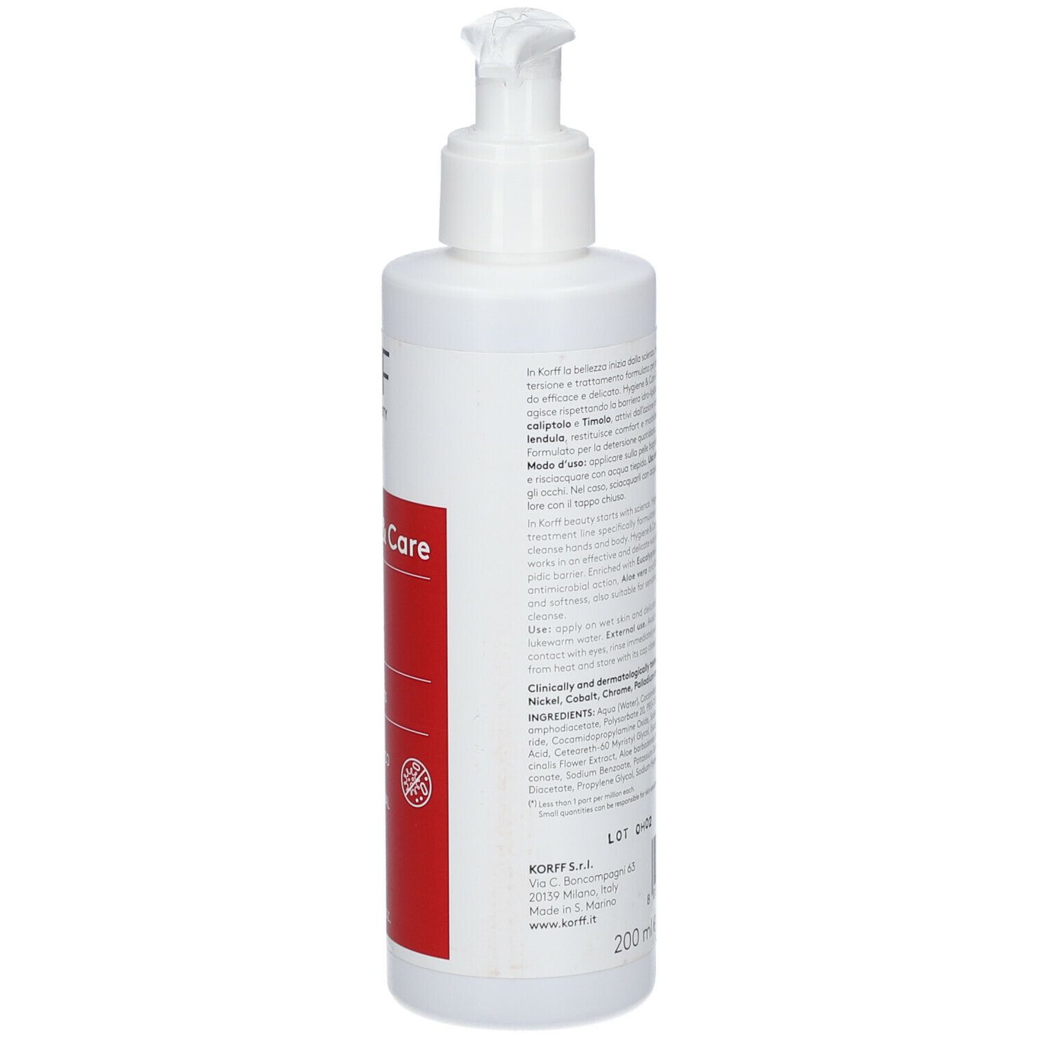 Flacone bianco con dosatore. Etichetta rossa con testo. Marchio KORFF. Retro con testo e informazioni.