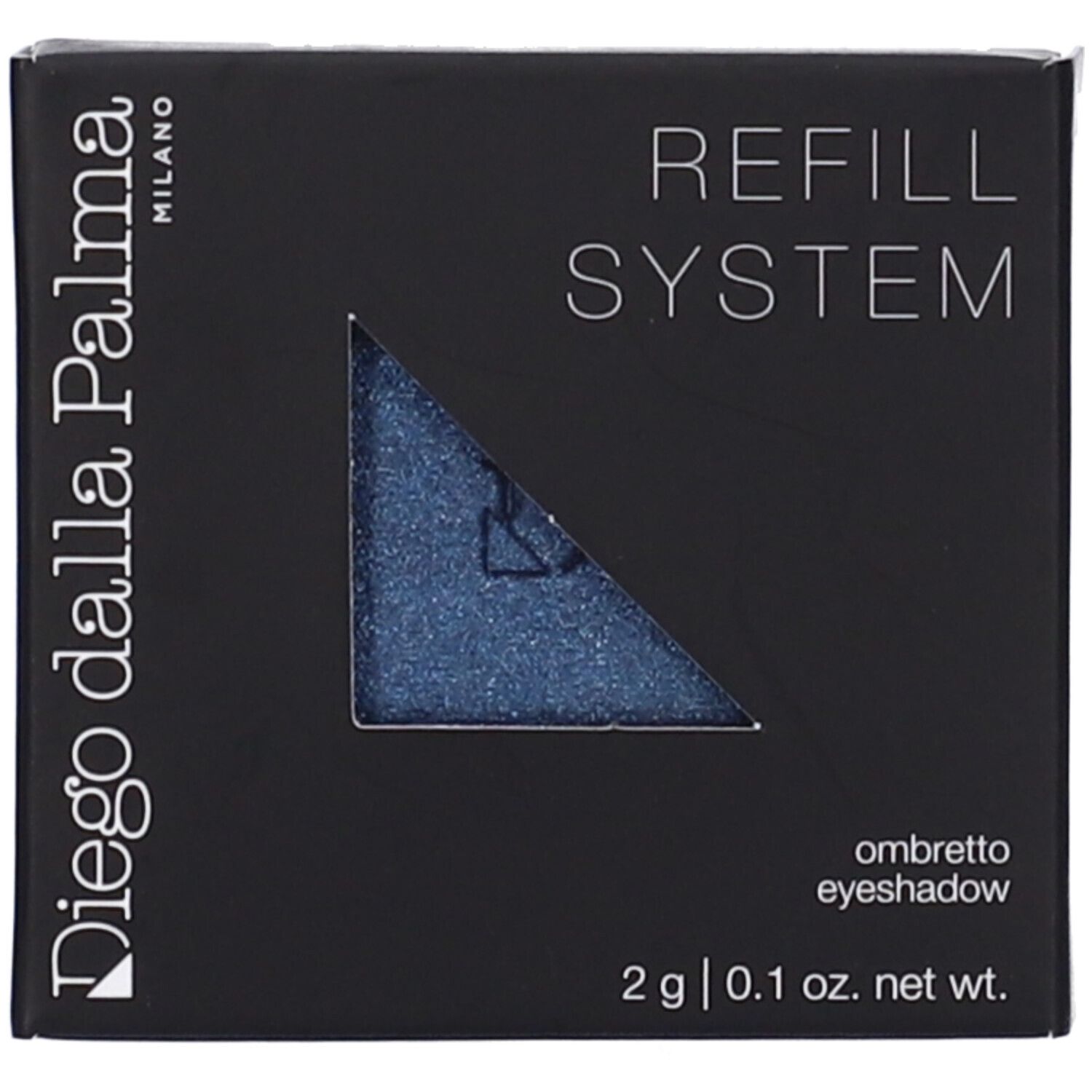 Confezione quadrata nera. Contiene ombretto blu. Marchio: Diego dalla Palma Milano. Testo: Refill System, Ombretto Eyeshadow.
