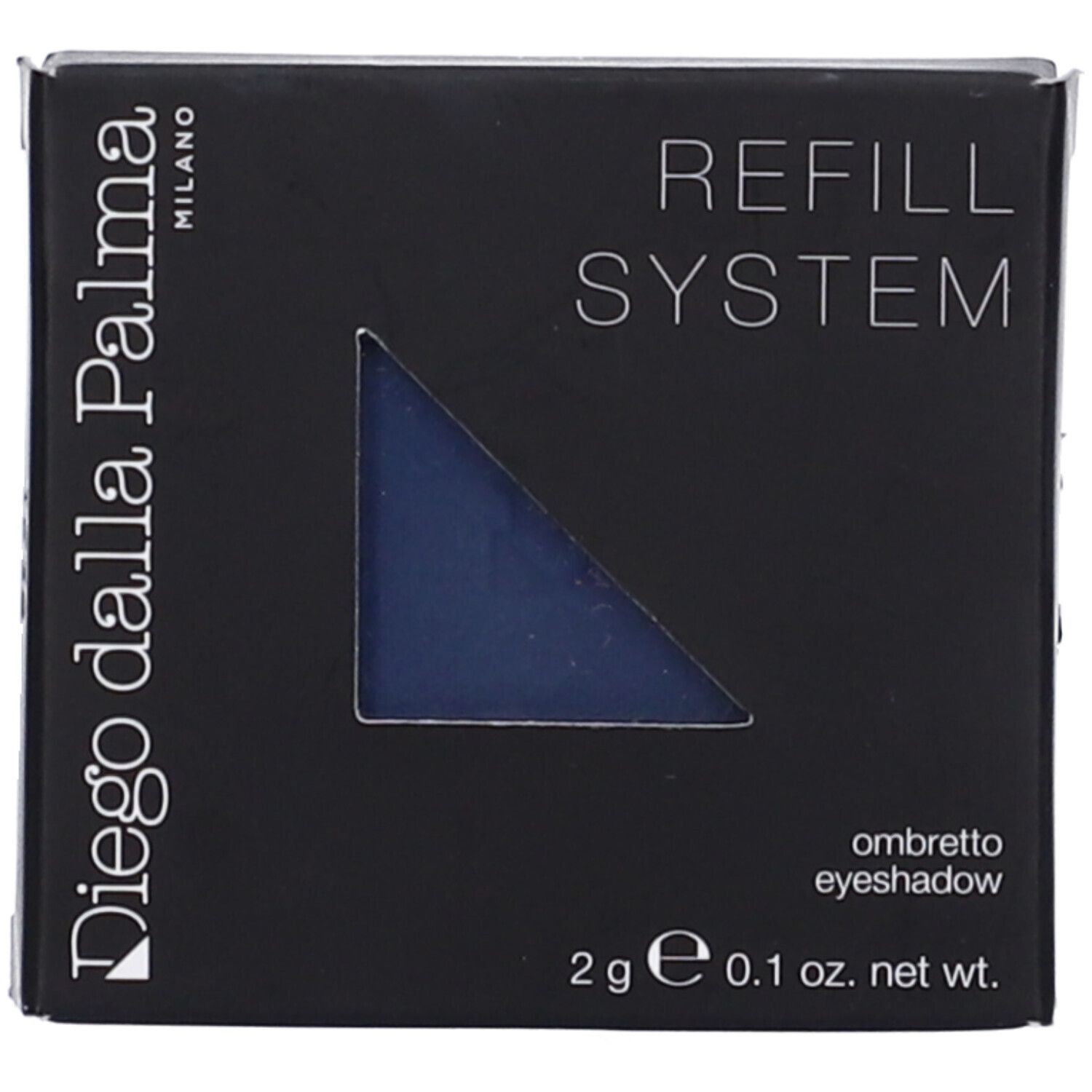 Ombretto blu scuro in confezione quadrata. Forma triangolare. Testo: "REFILL SYSTEM".