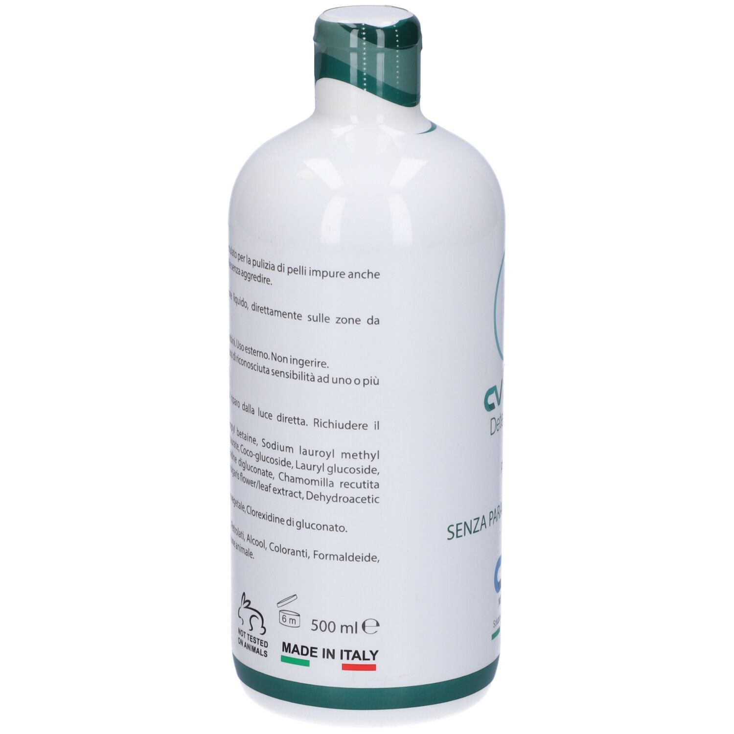 Retro del flacone bianco con tappo verde. Testo: ingredienti, modalità d'uso, avvertenze. 500 ml. Made in Italy. Non testato sugli animali.
