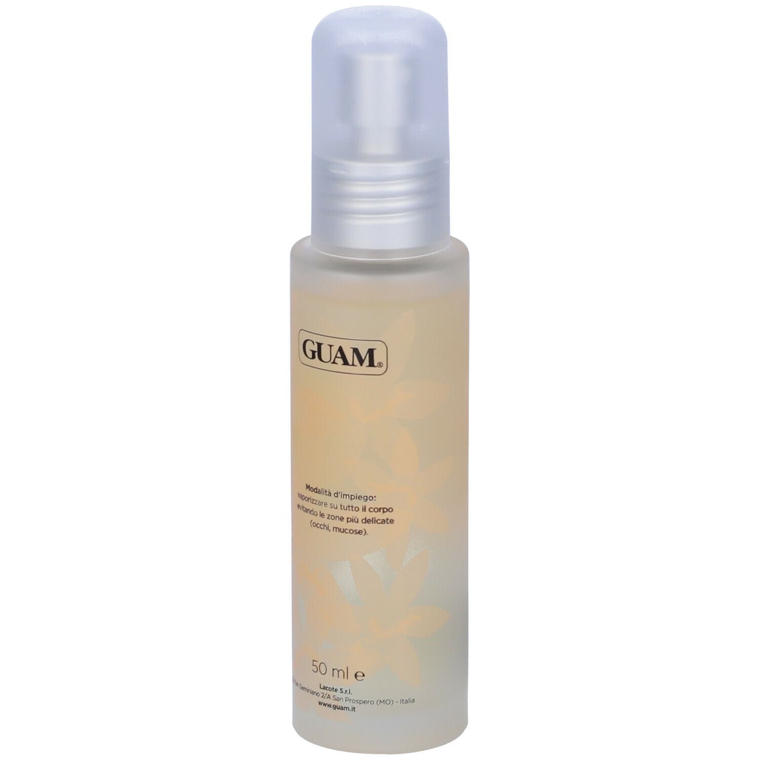 Flacone GUAM con vaporizzatore. Liquido giallo-beige. Scritta. 50 ml e. Scritta. GUAM.