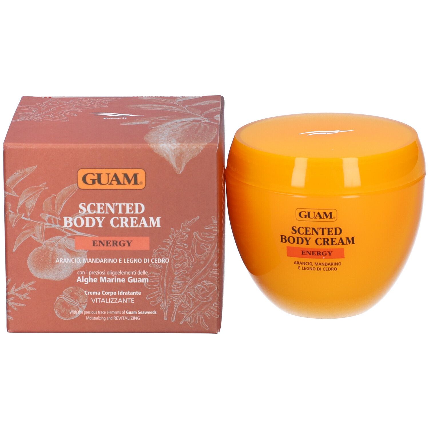 Vaso e confezione di crema arancione. Scritta: GUAM Scented Body Cream Energy. Con mandarino e legno di cedro.