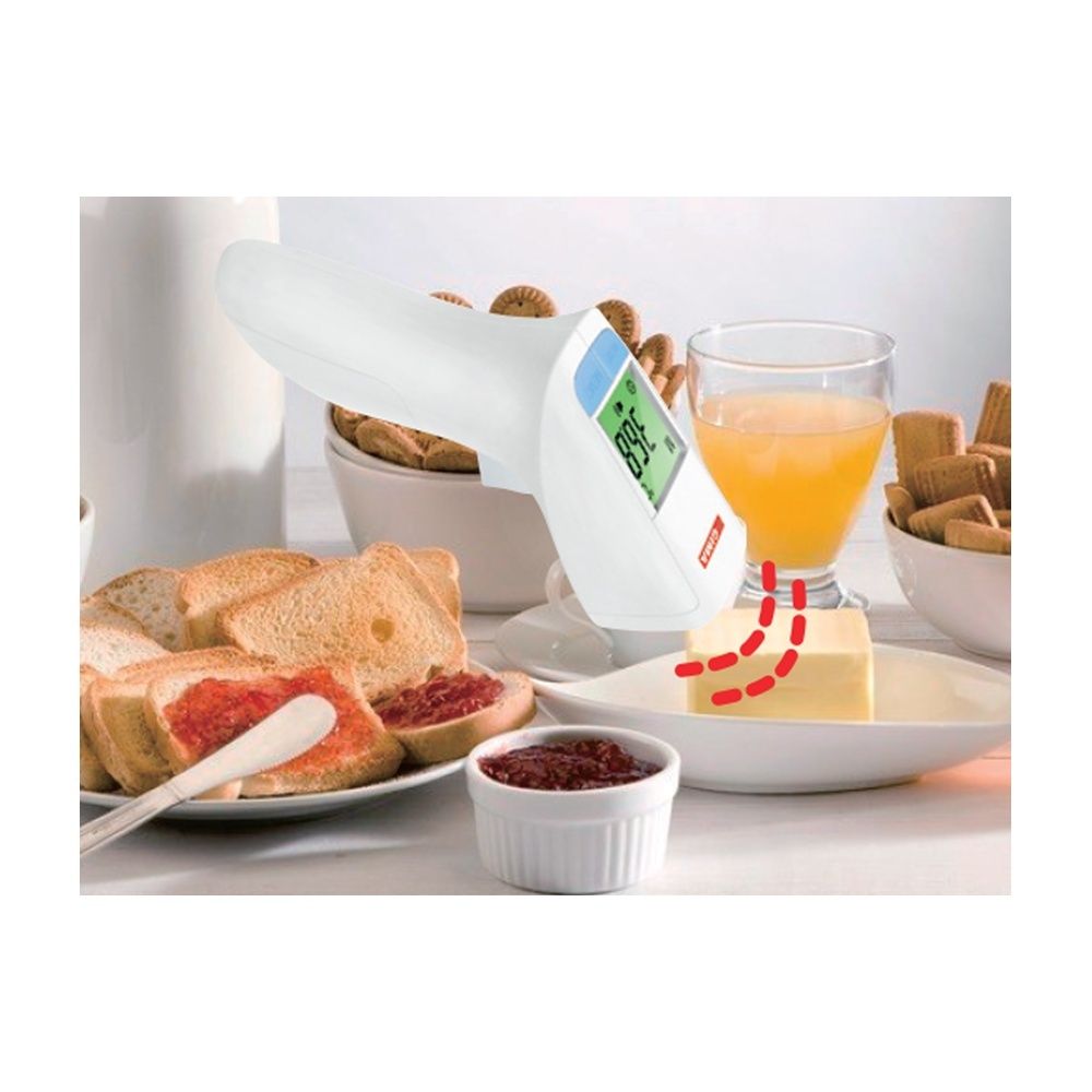 GimaTemp-Thermometer misst Temperatur von Butter und Toast. Umgebung: Frühstückstisch. Rote Linien zeigen Messbereich.