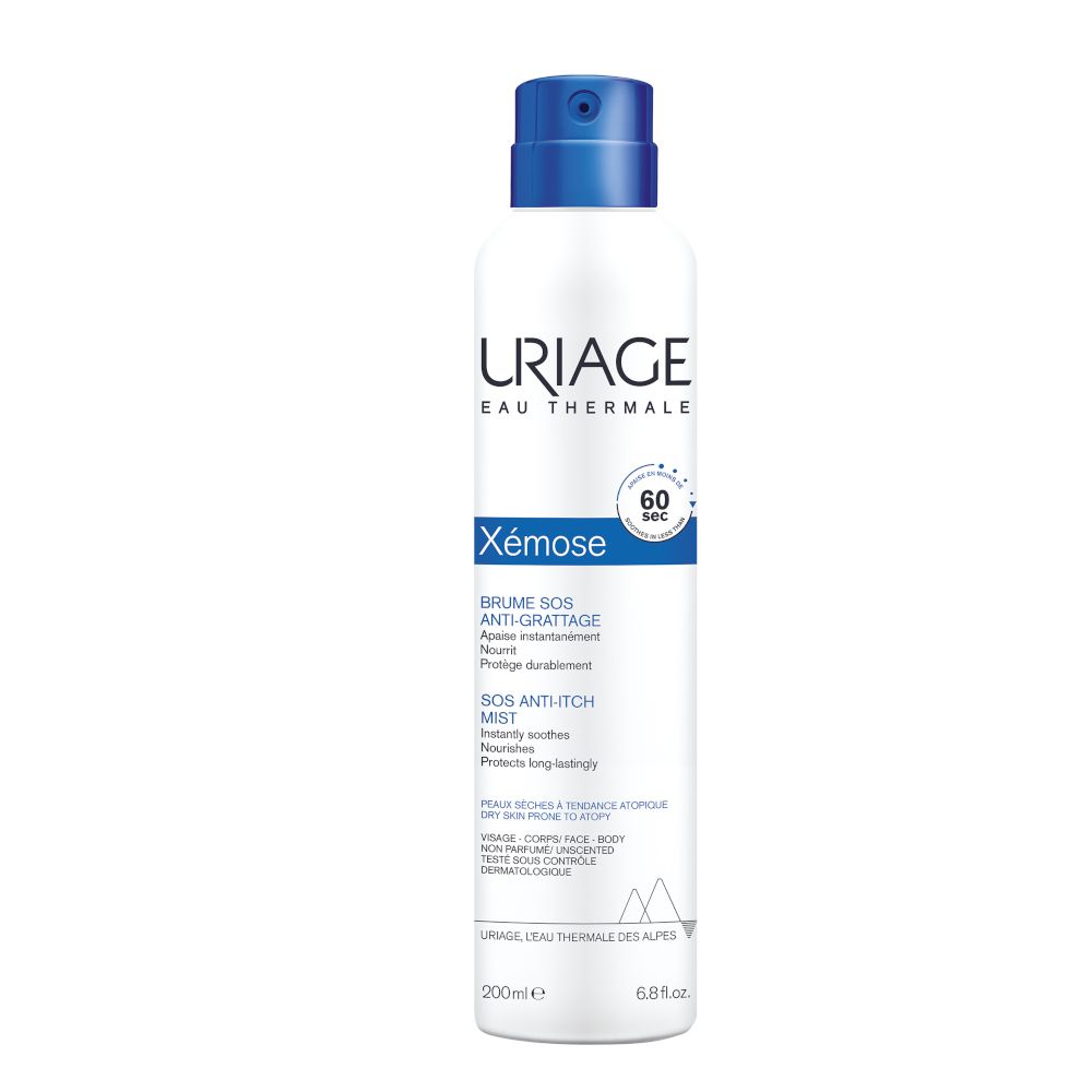 Weißes Spray mit blauem Sprühkopf. Aufschrift: URIAGE, Xémose, SOS Anti-Juckreiz Mist.