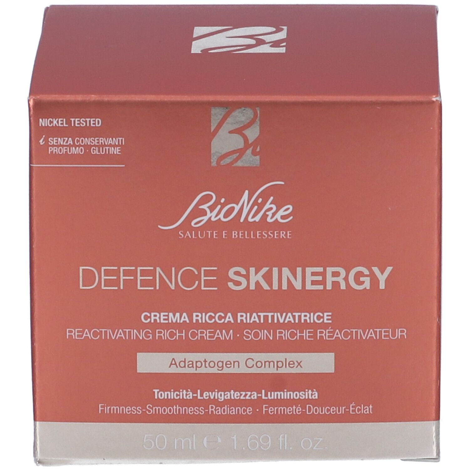 Scatola rossa. Scritta: Defence Skinergy, Crema Ricca Riattivatrice. Nickel testato.